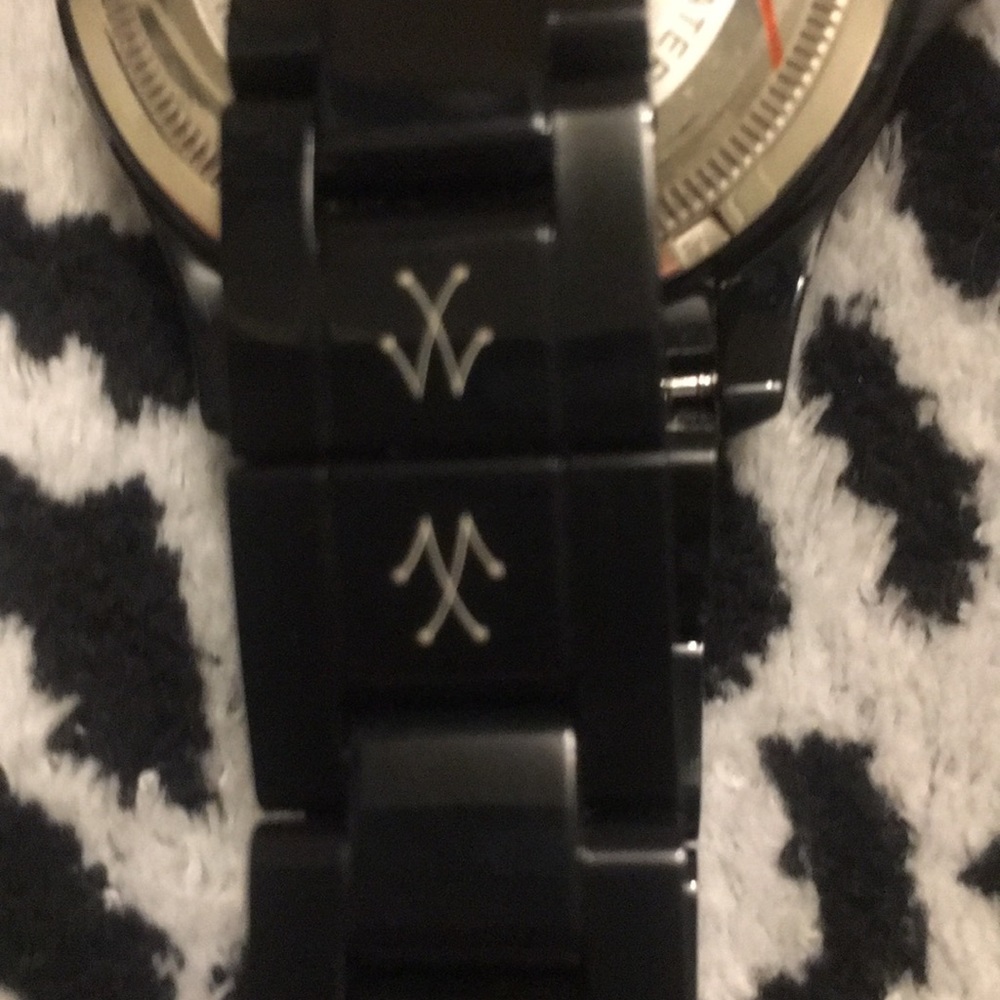 ToyWatch (2) - Picture 4 of 8
